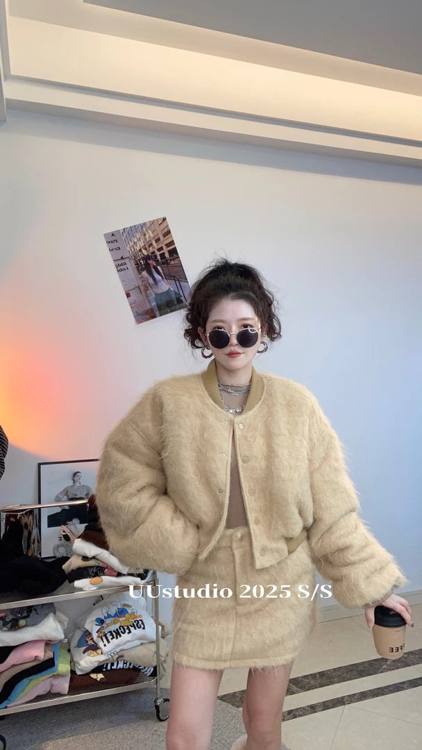 INS风罗马风法式时尚套装网红圆领秋冬短款重工休闲