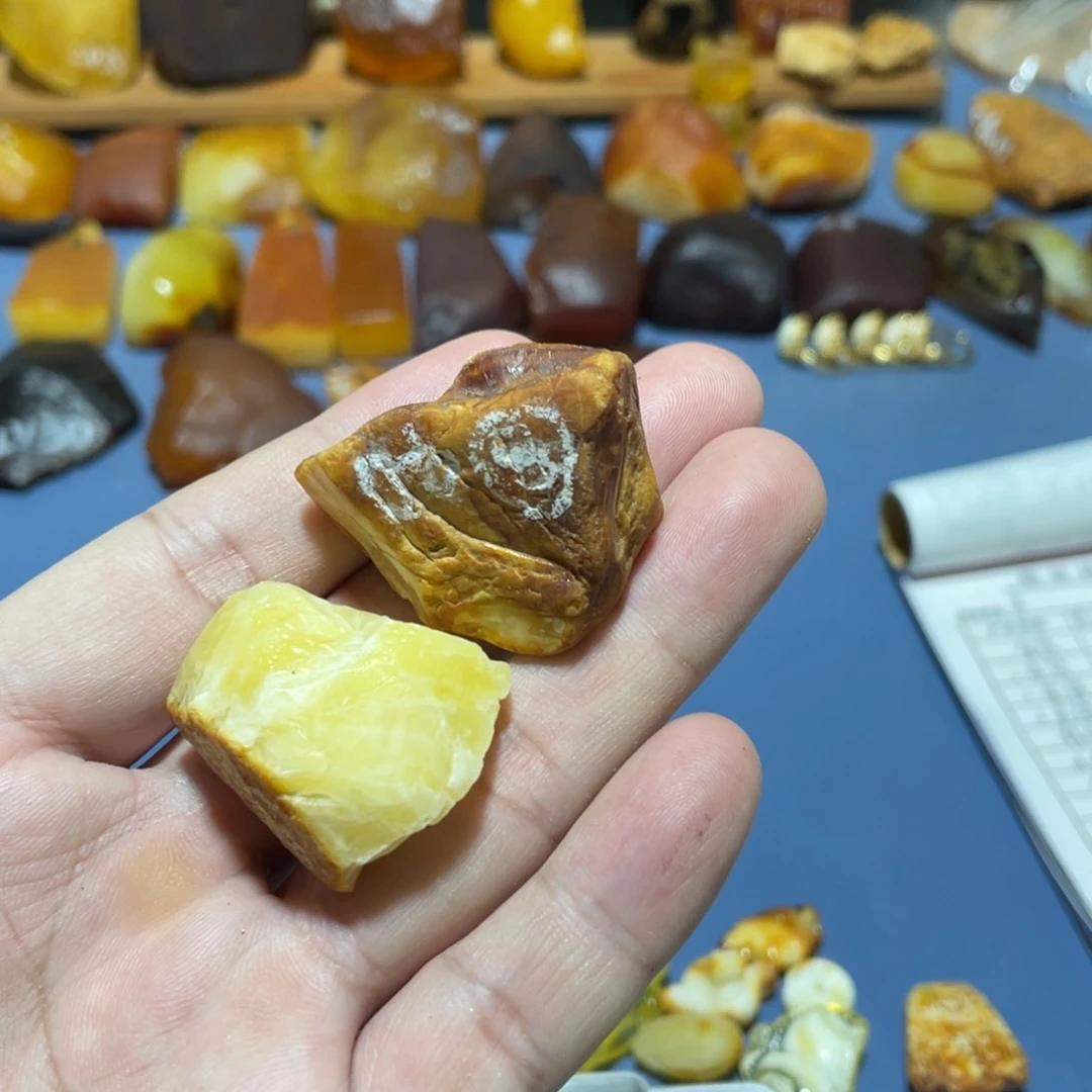 定制琥珀未镶嵌小*波罗的海琥珀蜜蜡