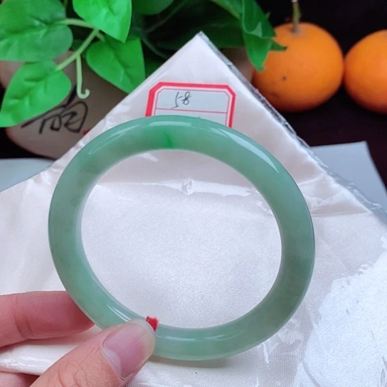 翡翠手镯未镶嵌   42 圆条58