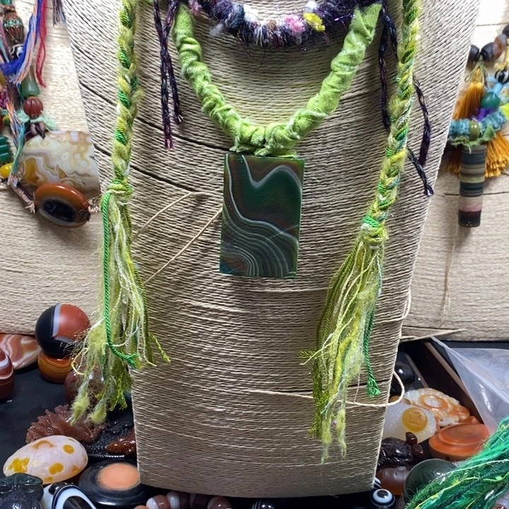 玛瑙/玉髓未镶嵌颈饰