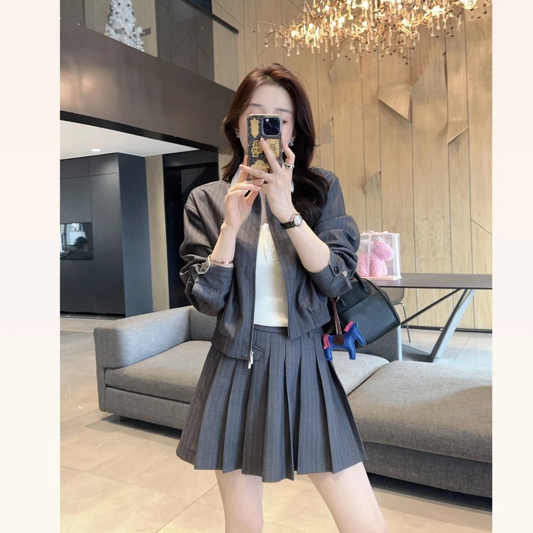 【大静静】学院风~灰色条纹套装