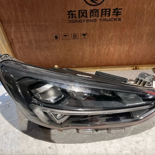 福特福克斯大灯总成拆车件