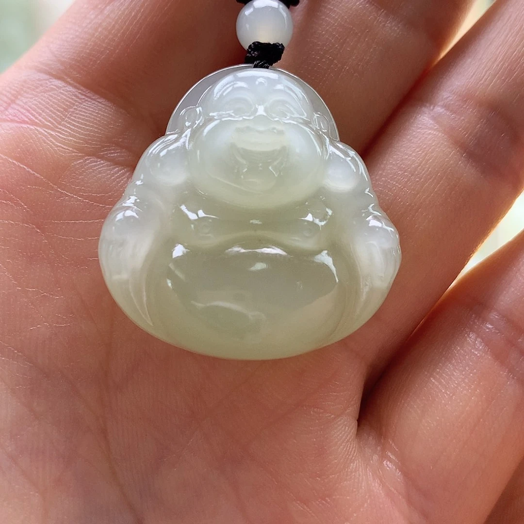 夏***的和田玉未镶嵌颈饰
