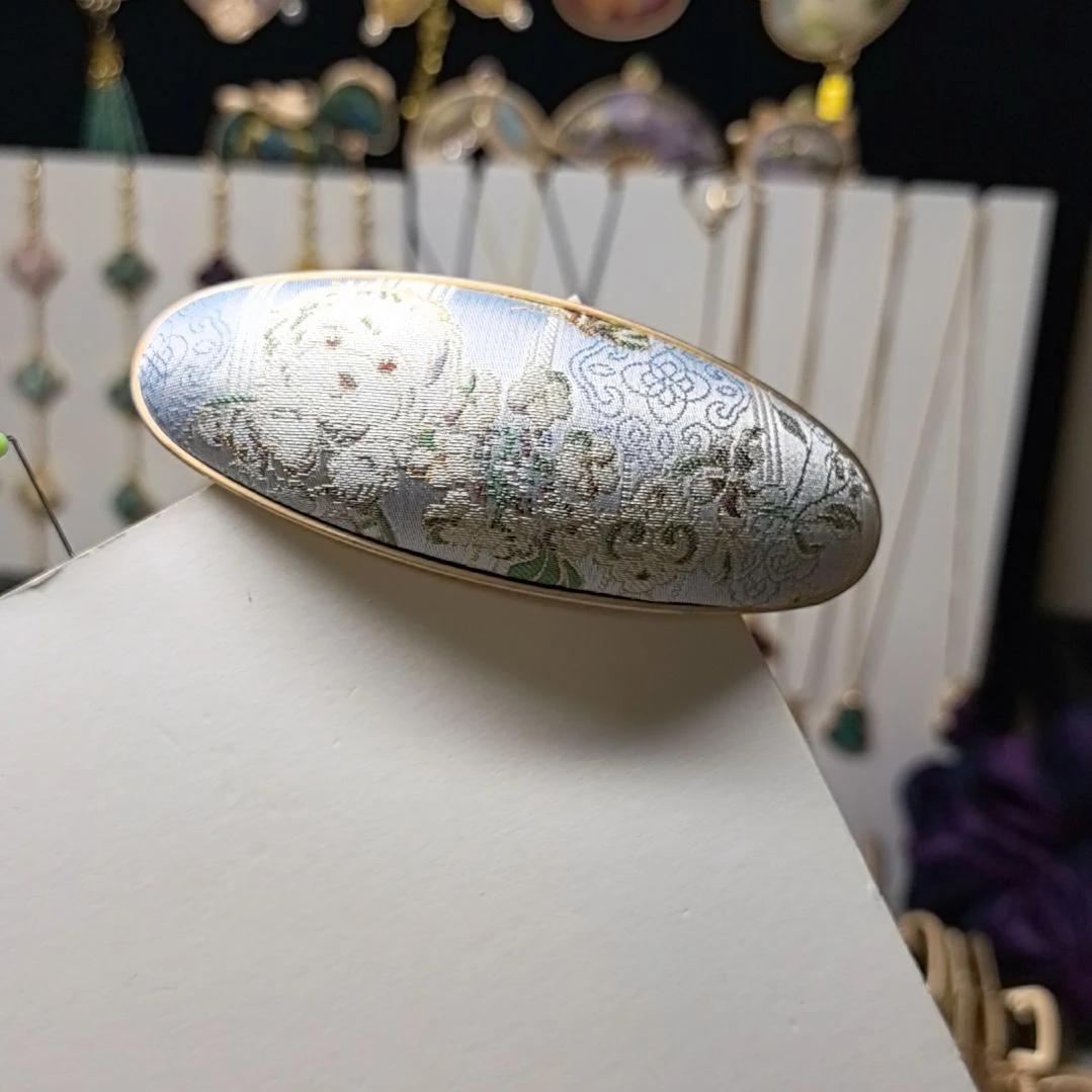 宋锦饰品手工制作016