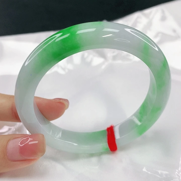 翡翠未镶嵌手镯圈56，03053