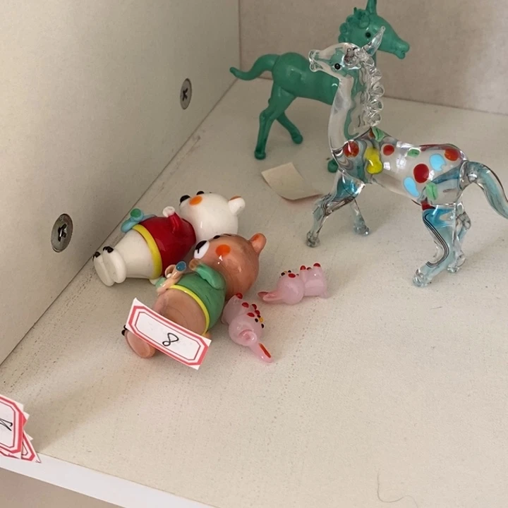 琉璃手工艺品来**长琉璃