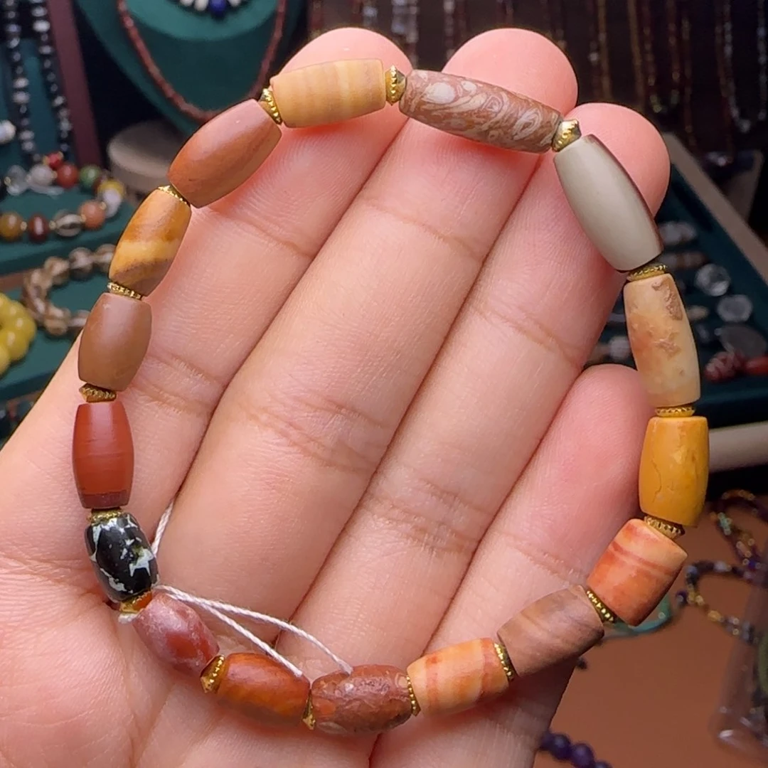 未镶嵌单石英质玉