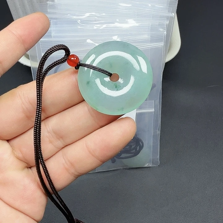 翡翠未镶嵌颈饰18
