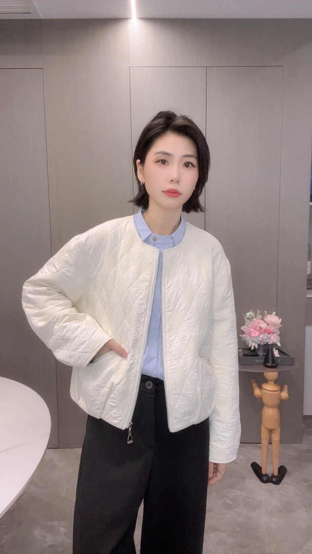 欧货菱形格圆领短外套女秋季25新款宽松显瘦格子拼接袖口夹克上衣