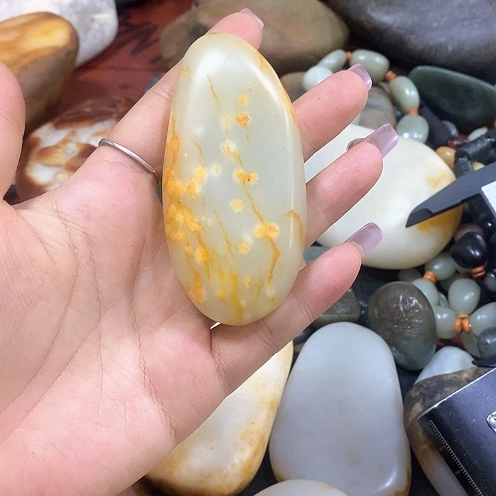 和田玉（糖玉）未镶嵌挂件?*之