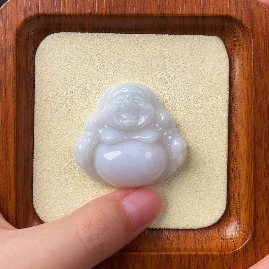 翡翠未镶嵌颈饰佛公