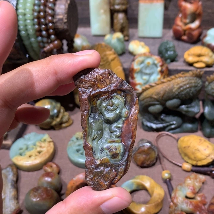 岫岩河磨玉（透闪石质玉）未镶嵌把件
