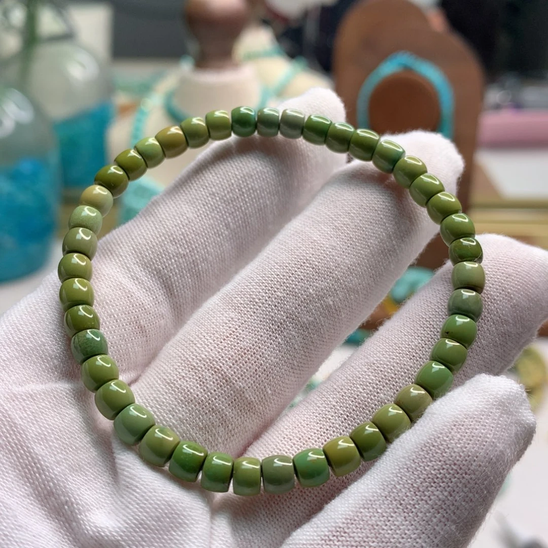 绿松石未镶嵌饰品