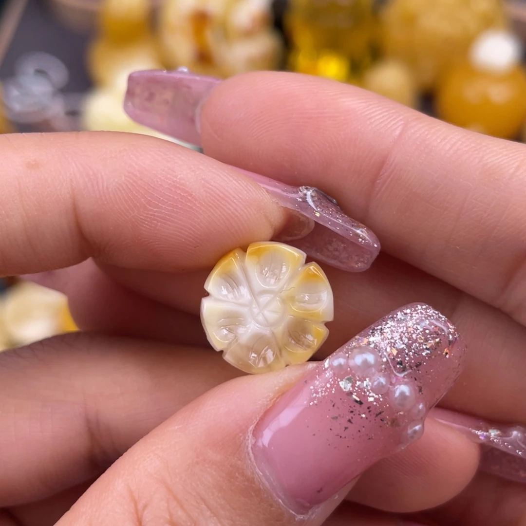 琥珀裸石未镶嵌蜜蜡