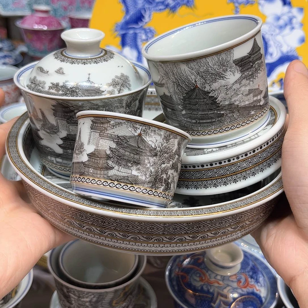 景德镇陶瓷艺术品
