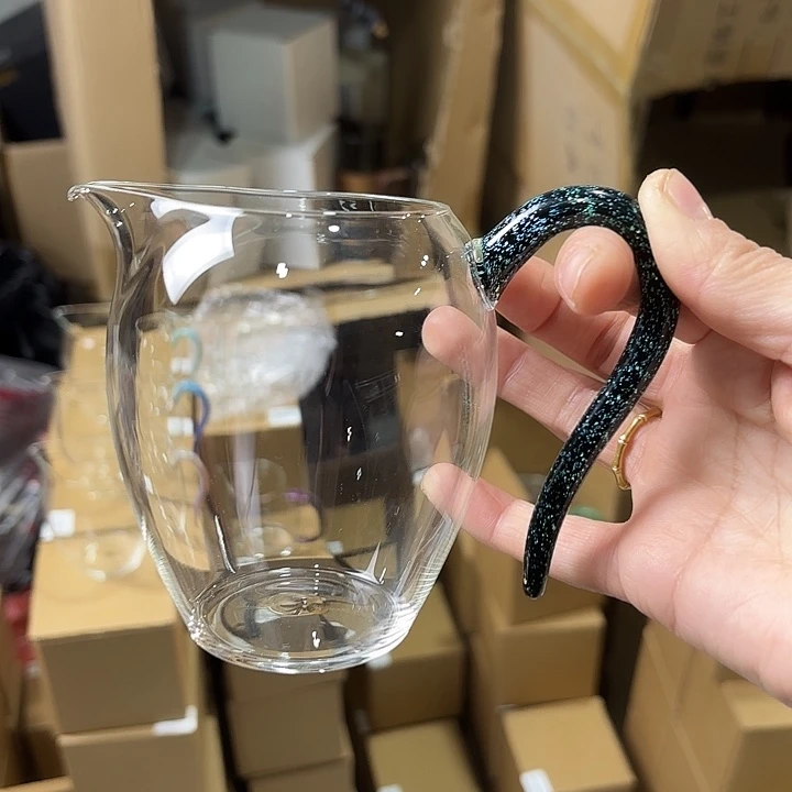 忆然宝篮金。