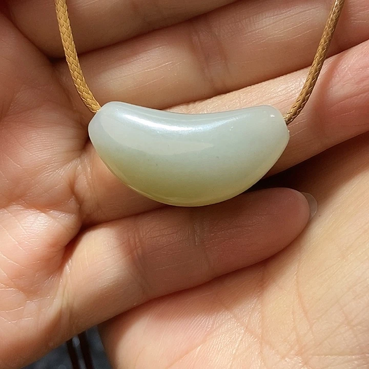 和田玉（糖玉）未镶嵌颈饰