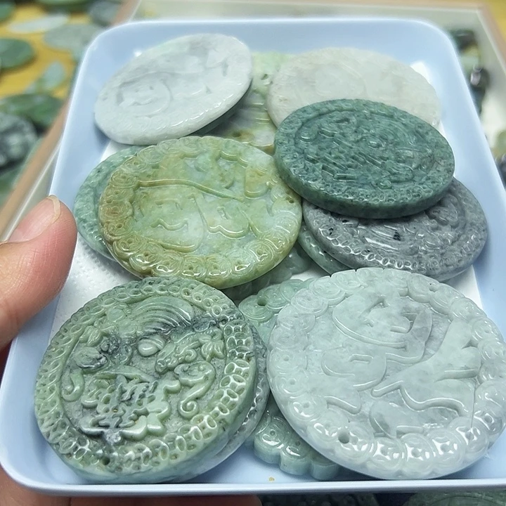 广***司翡翠未镶嵌颈饰天然翡翠042