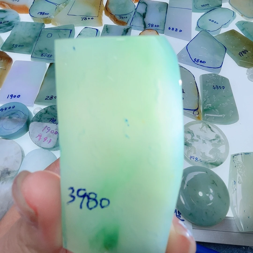 定制翡翠未镶嵌定制翡翠未镶嵌