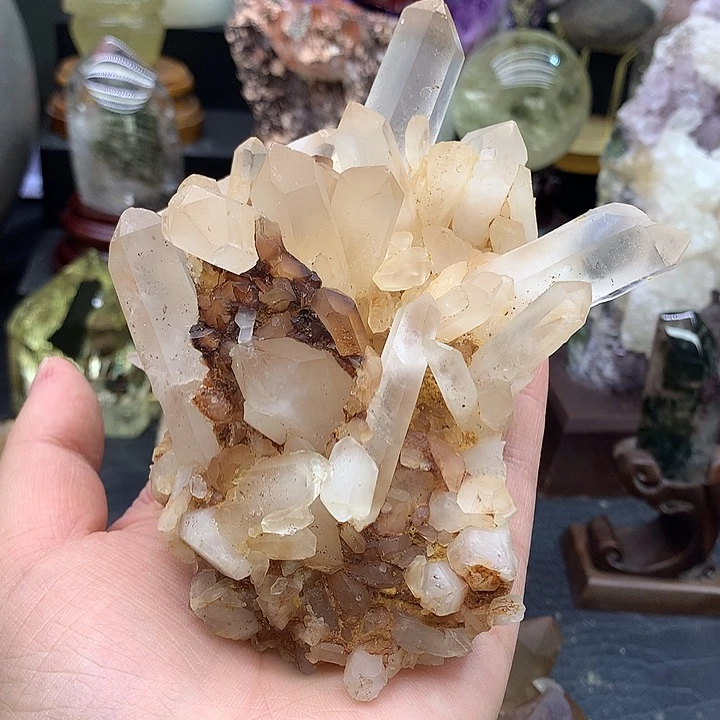 未镶嵌水晶大型摆件（非配饰）