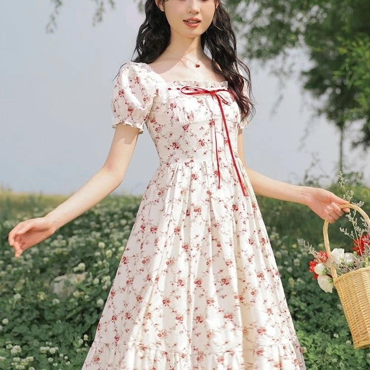 哥弟阿玛施正品法式方领甜美2025连衣裙夏季蕾丝新款初恋收腰显瘦