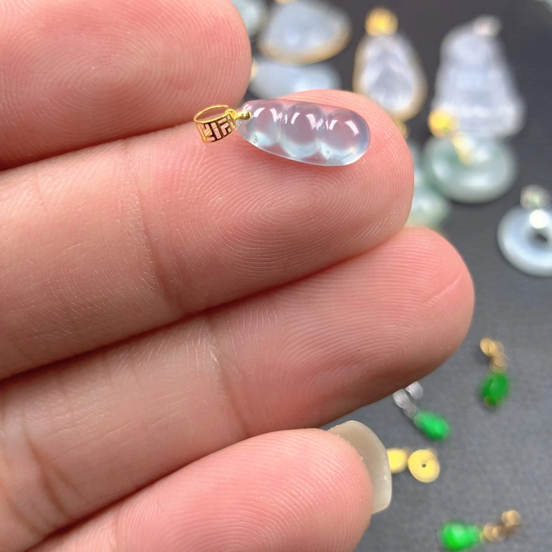 【闪购商品】颈饰18K金镶嵌翡翠翡翠