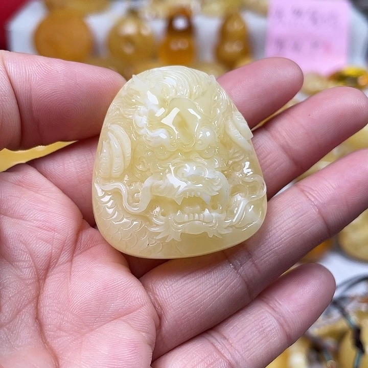 裸石蜜蜡未镶嵌白花蜡龙牌