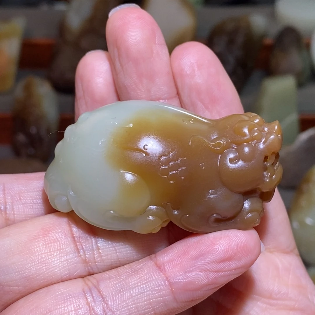 吊坠(不含链)未镶嵌和田玉（糖玉）云***明