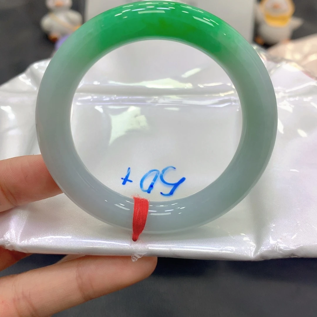 翡翠未镶嵌手镯翡翠44