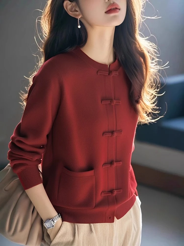 2024冬季高级感超好看洋气独特别致漂亮新中式国风红色针织开衫女