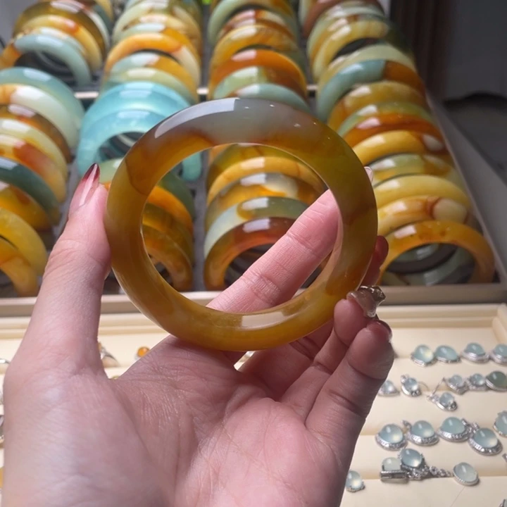 蛇纹石玉手镯未镶嵌55