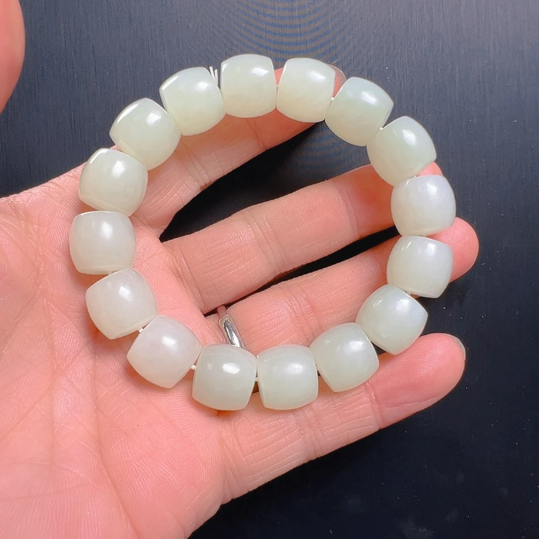 未镶嵌手链和田玉卡14