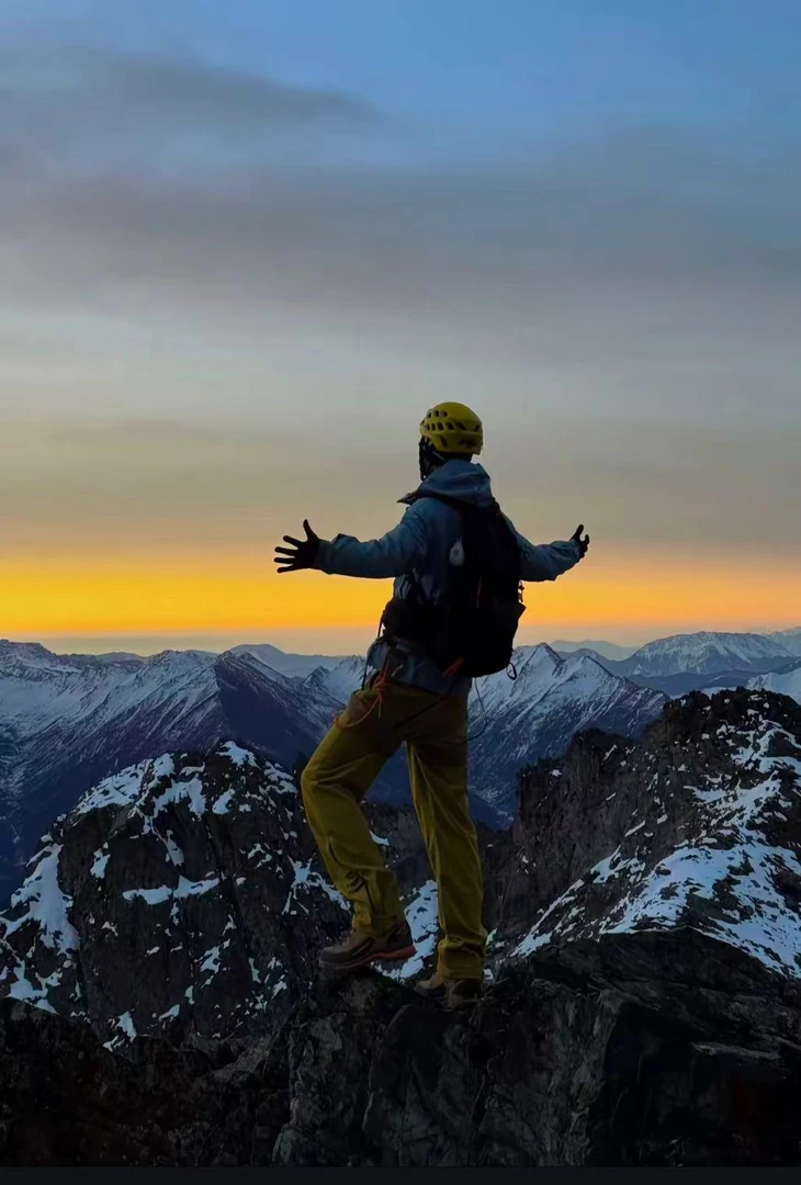 三金家茑＋户外圆领运动半袖