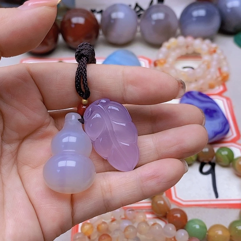 【闪购商品】玛瑙/玉髓未镶嵌珠宝半成品蚯*