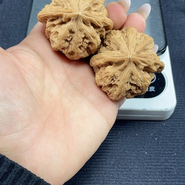 吊坠文玩核桃50.5粗筋