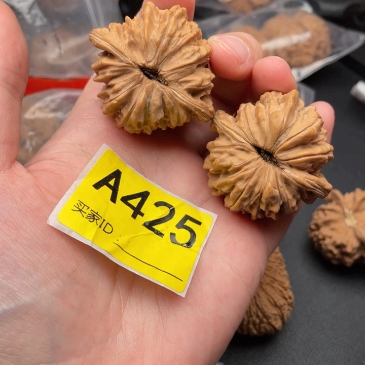 文玩核桃吊坠核桃