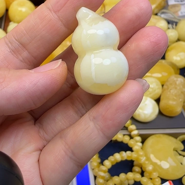 未镶嵌颈饰蜜蜡天然蜜蜡