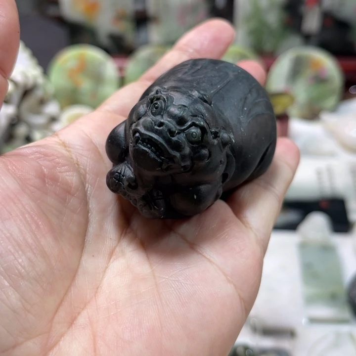 独山玉未镶嵌颈饰