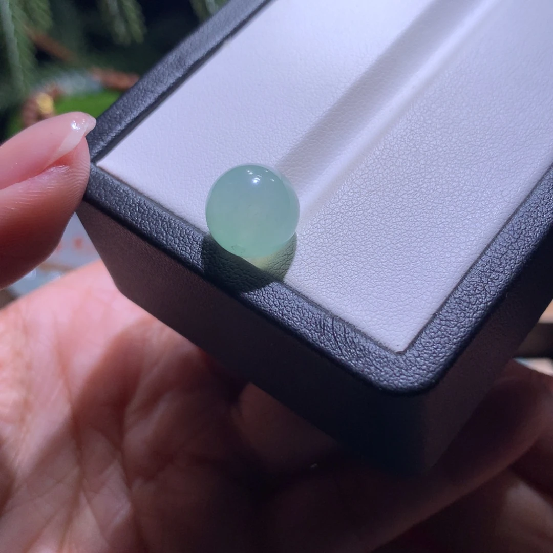 翡翠散珠特价晴绿卡12