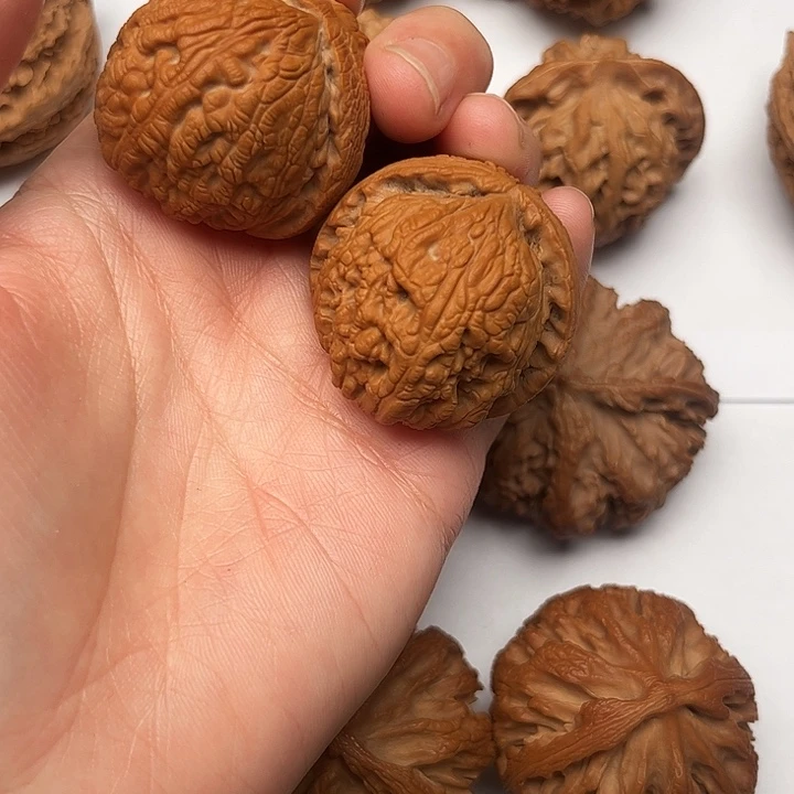 核桃秦岭文玩核桃核桃