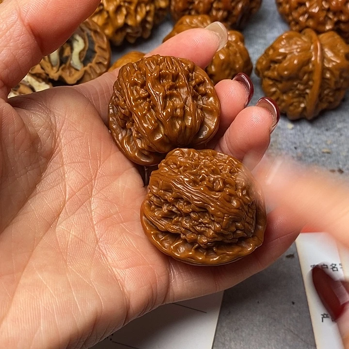 途***中把件文玩核桃白狮