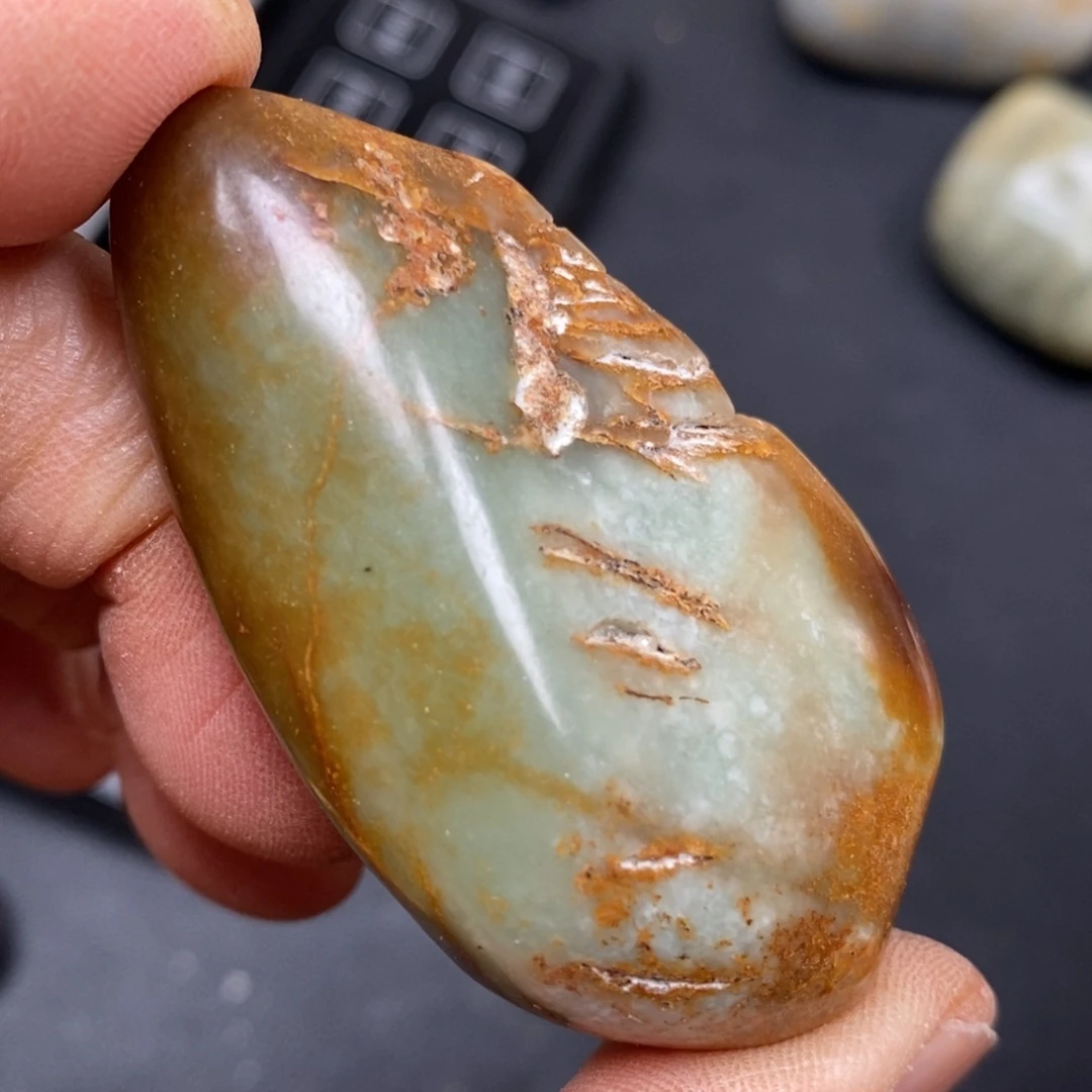 和田玉未镶嵌挂件