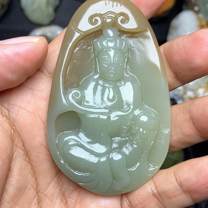 颈饰未镶嵌和田玉