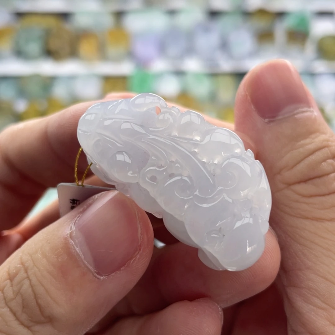 翡翠未镶嵌颈饰貔貅6