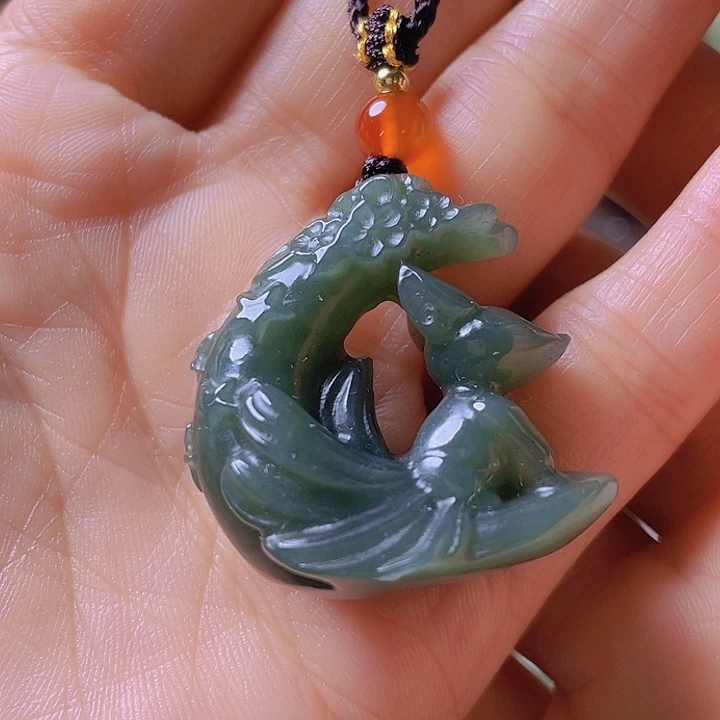 未镶嵌岫岩河磨玉（透闪石质玉）把件