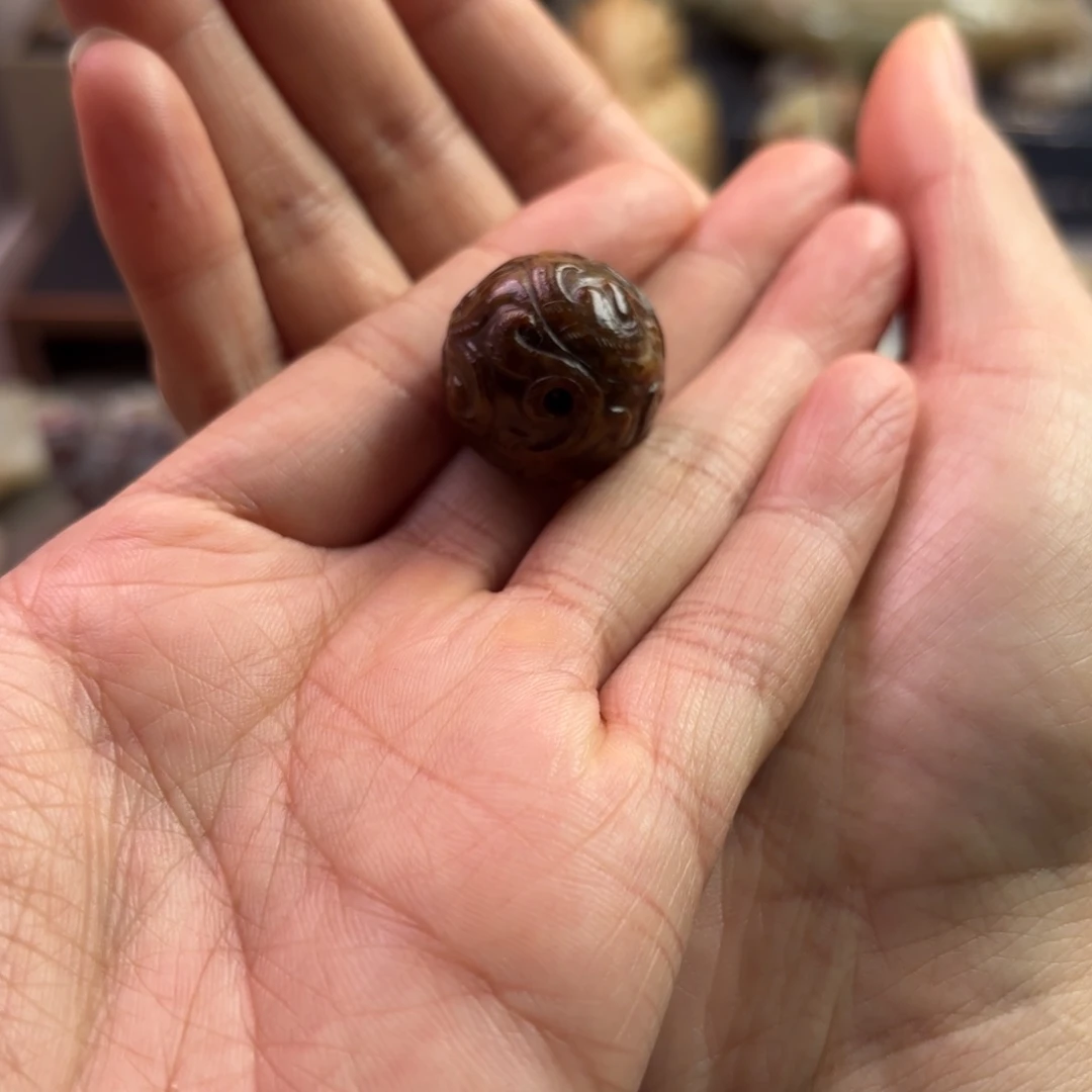 玄***德和田玉未镶嵌颈饰