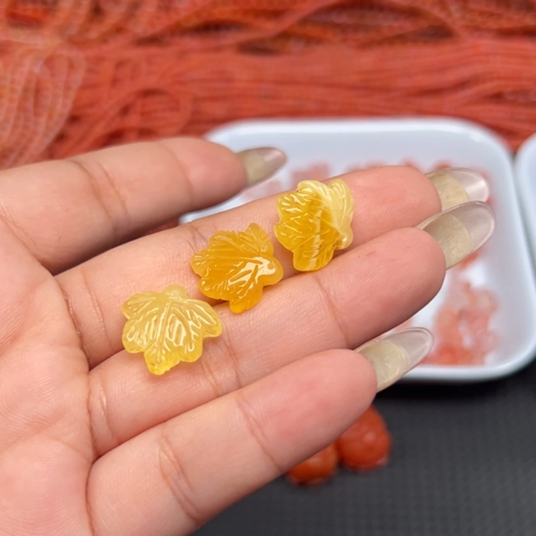 琥珀未镶嵌吊坠(不含链)多样性