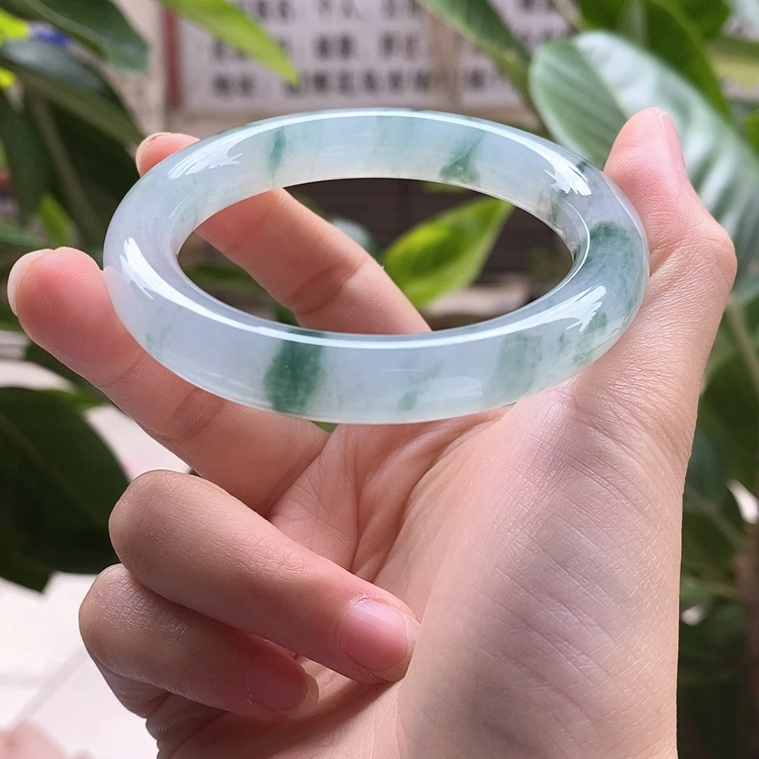 翡翠手镯未镶嵌55圆条
