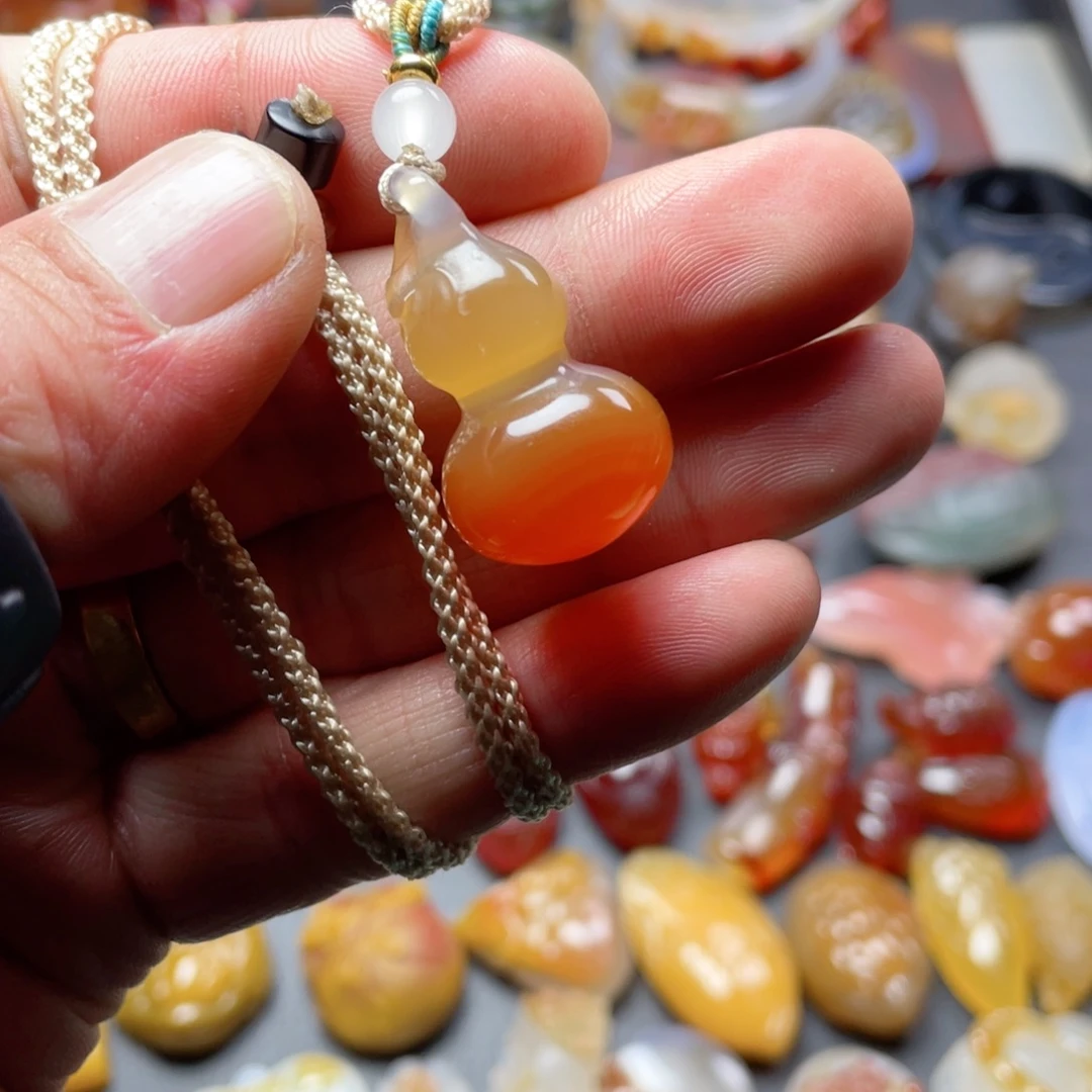 玛瑙/玉髓未镶嵌颈饰