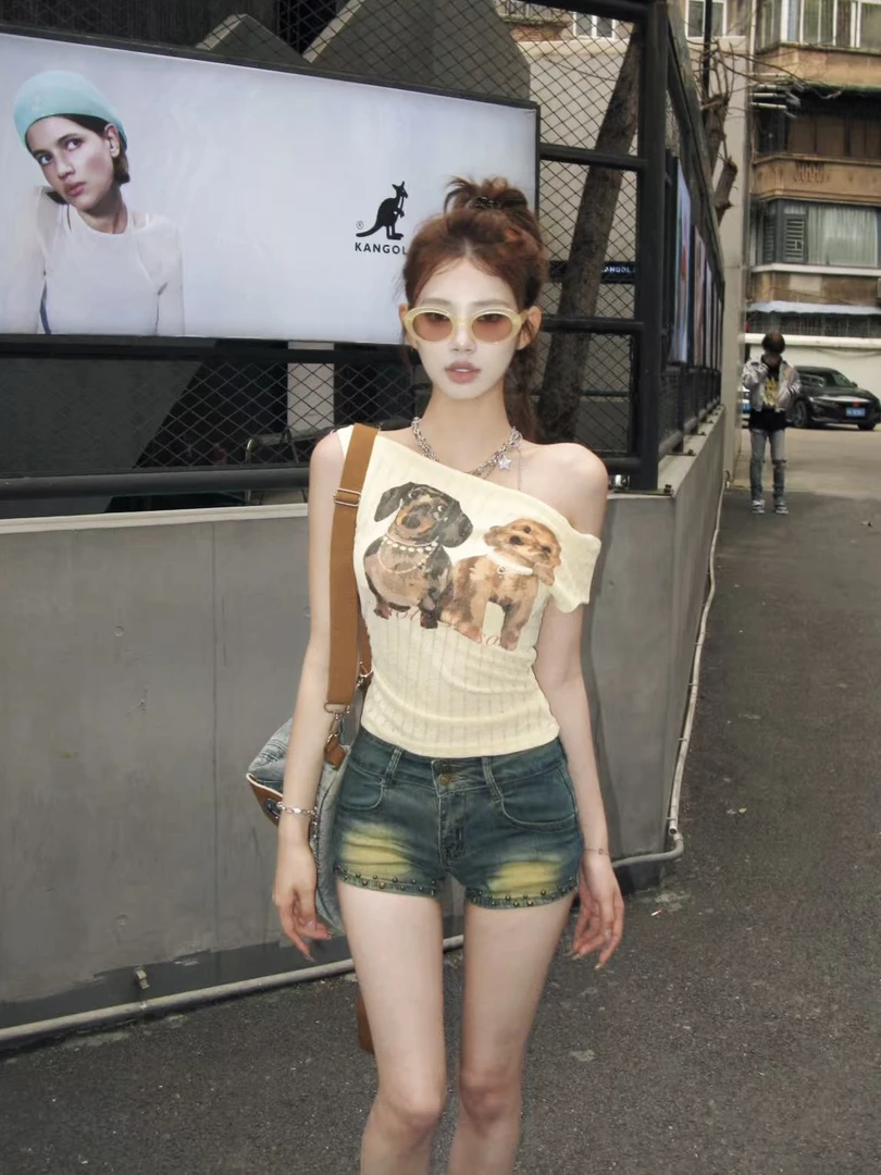 XIAOXIN【夏日小狗】美式少女斜肩印花落肩修身T恤LWJ25A1T971